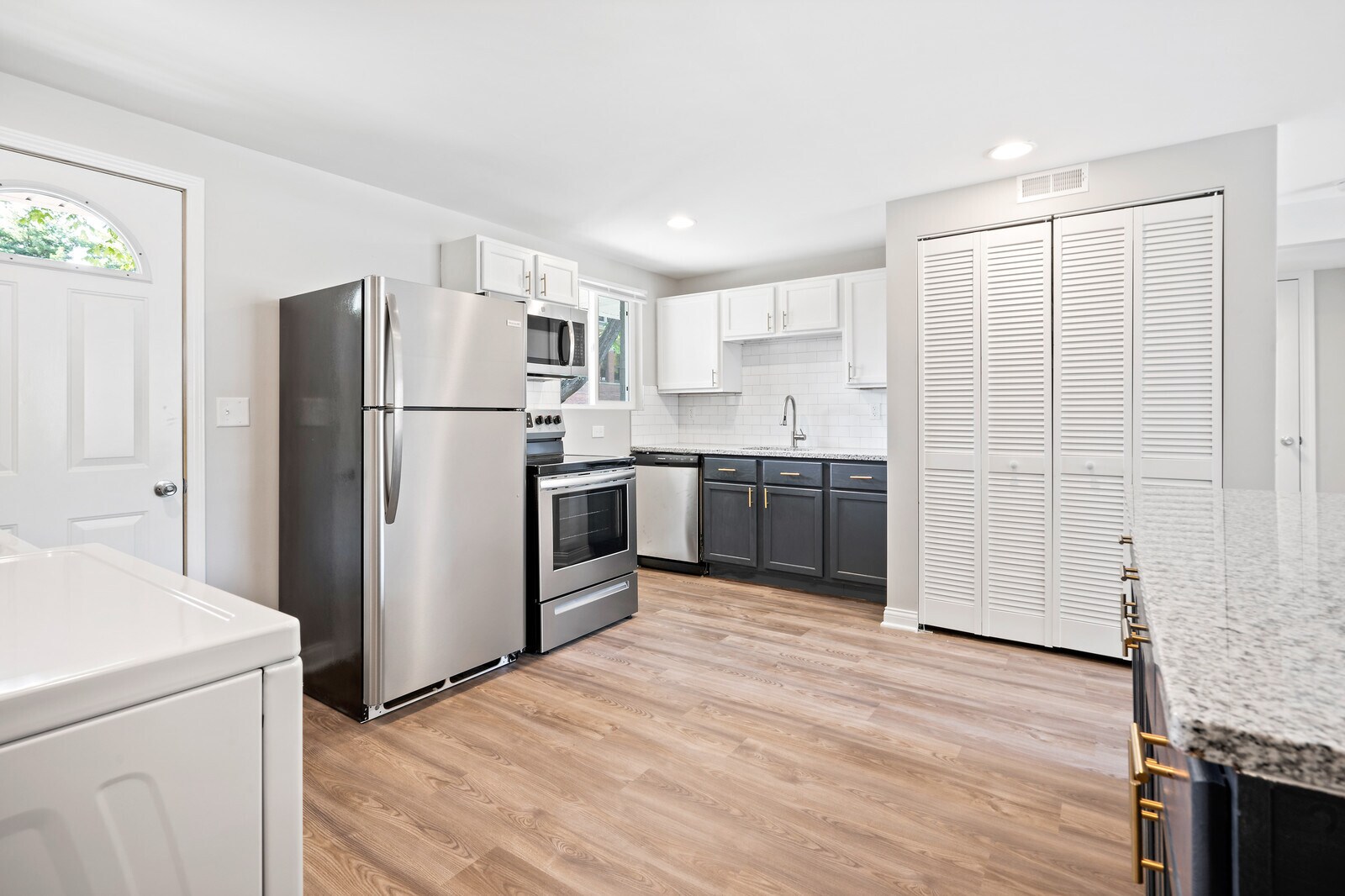 Building Photo - 135 Walnut St