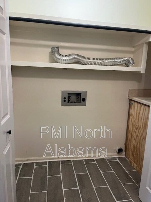 Building Photo - 2080 Woodlawn Dr SW