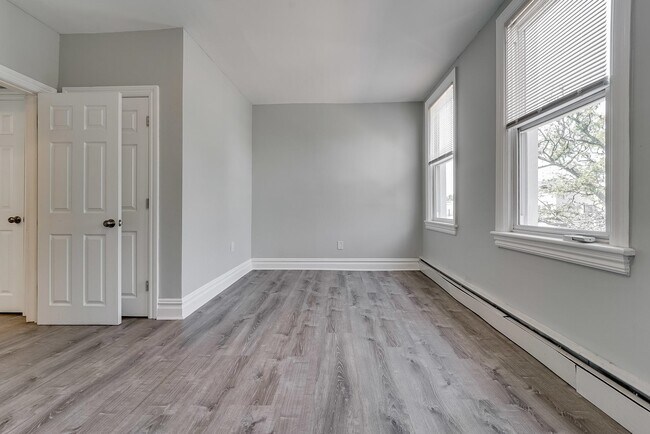 Building Photo - 214 Olean Ave