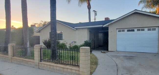 Primary Photo - 17425 Elkwood St