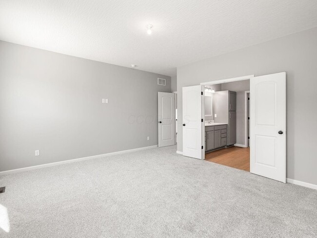 Building Photo - 37 Littondale Dr