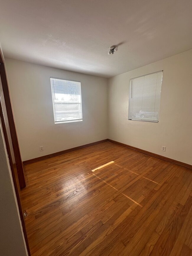 Building Photo - Welcome Home, Cozy House For Rent, JAX Heights