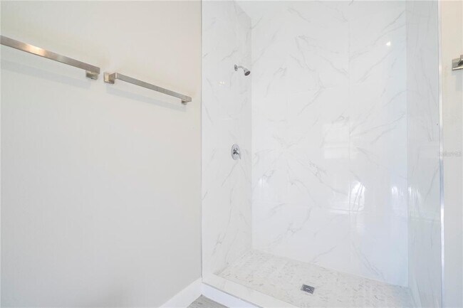 Building Photo - 7916 Granada Rd