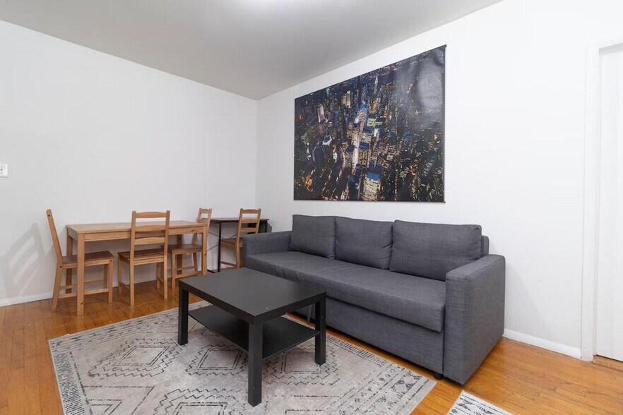 Primary Photo - 1217 Park Ave
