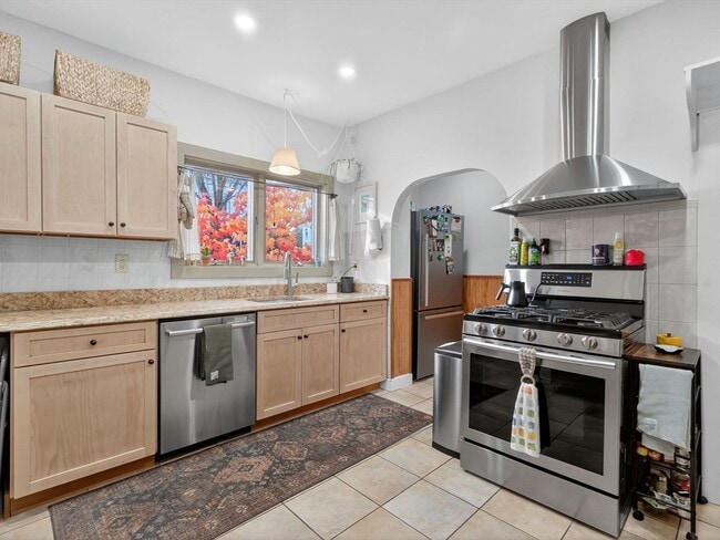 Building Photo - 35 Hancock Ave