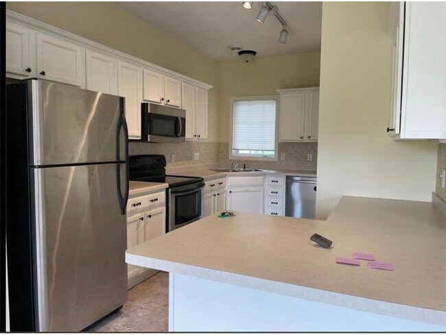 Building Photo - 10986 Isanti Ct NE