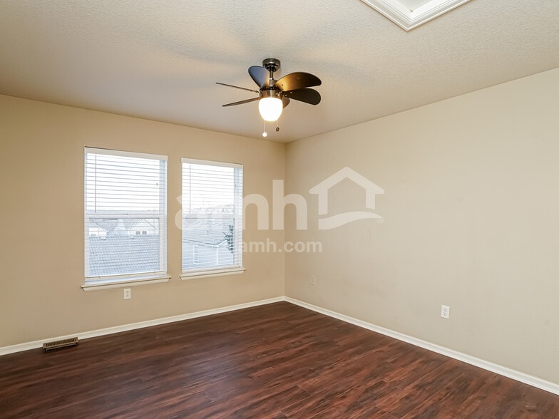 Building Photo - 1852 Quartz St