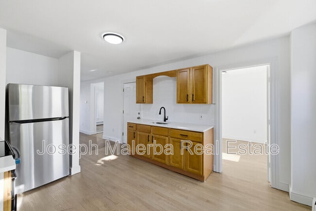 Building Photo - 159 Connecticut Ave