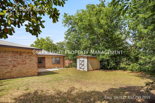 Building Photo - 5600 Dent Rd