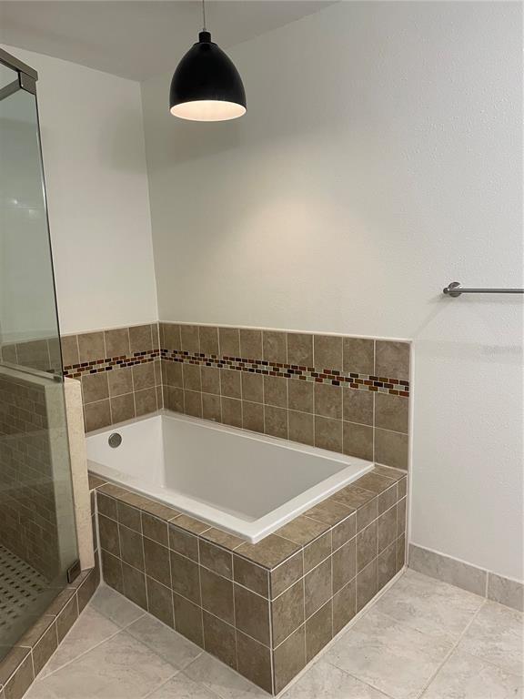 Building Photo - 745 Pinellas Bayway S