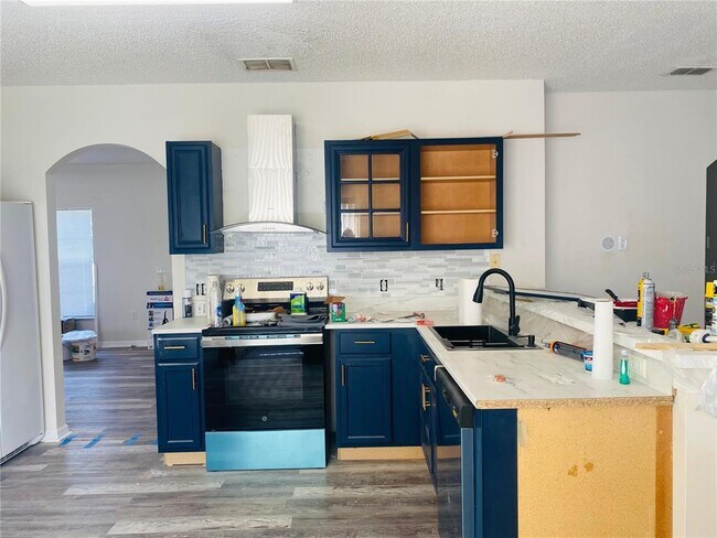 Building Photo - 638 Muskrat Dr