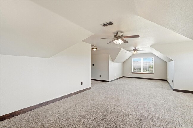 Building Photo - 133 Prairie Creek Way