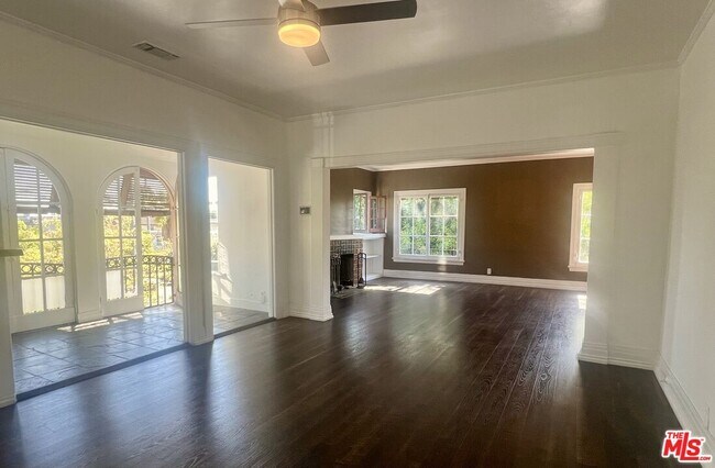 Primary Photo - 456 S Wilton Pl