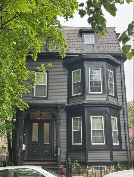 Primary Photo - 50 Perrin St