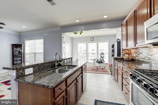 Building Photo - 43583 White Cap Terrace