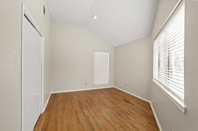 Building Photo - 1113 Kit Ln