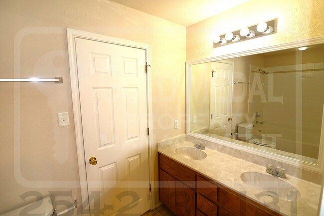 Building Photo - 4109 Elms Run Cir