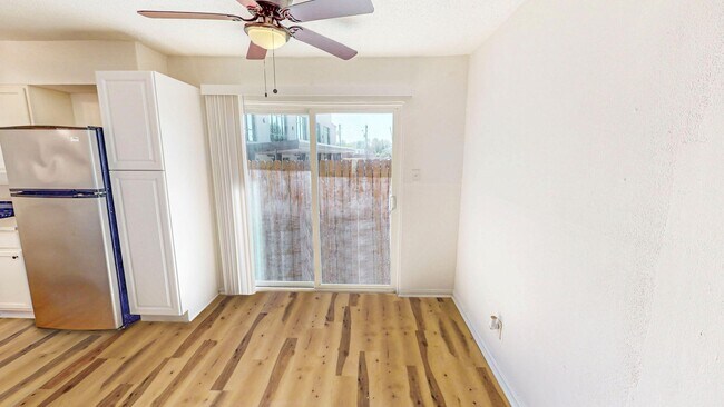 Building Photo - Central Austin One Bedroom Gem – Walk to Central Market!