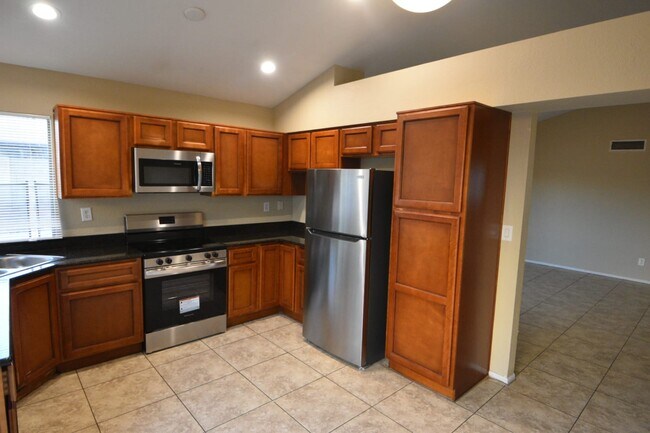 Building Photo - 5604 W Garden Dr