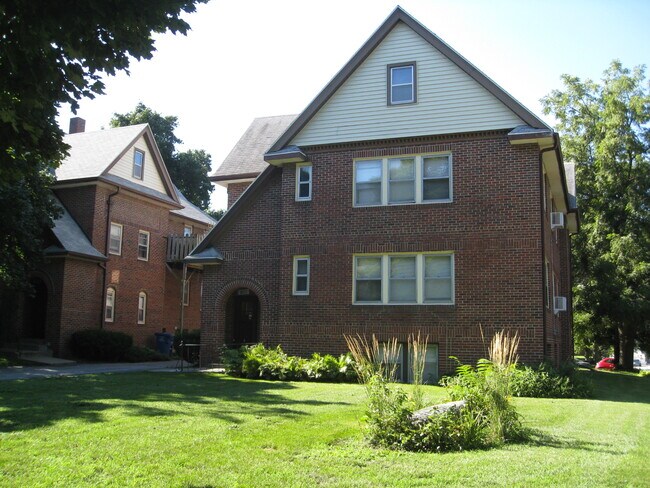 Exterior - Kingman Gardens