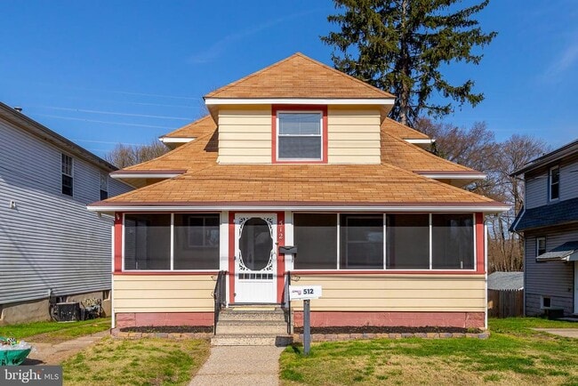 Primary Photo - 512 Broadway