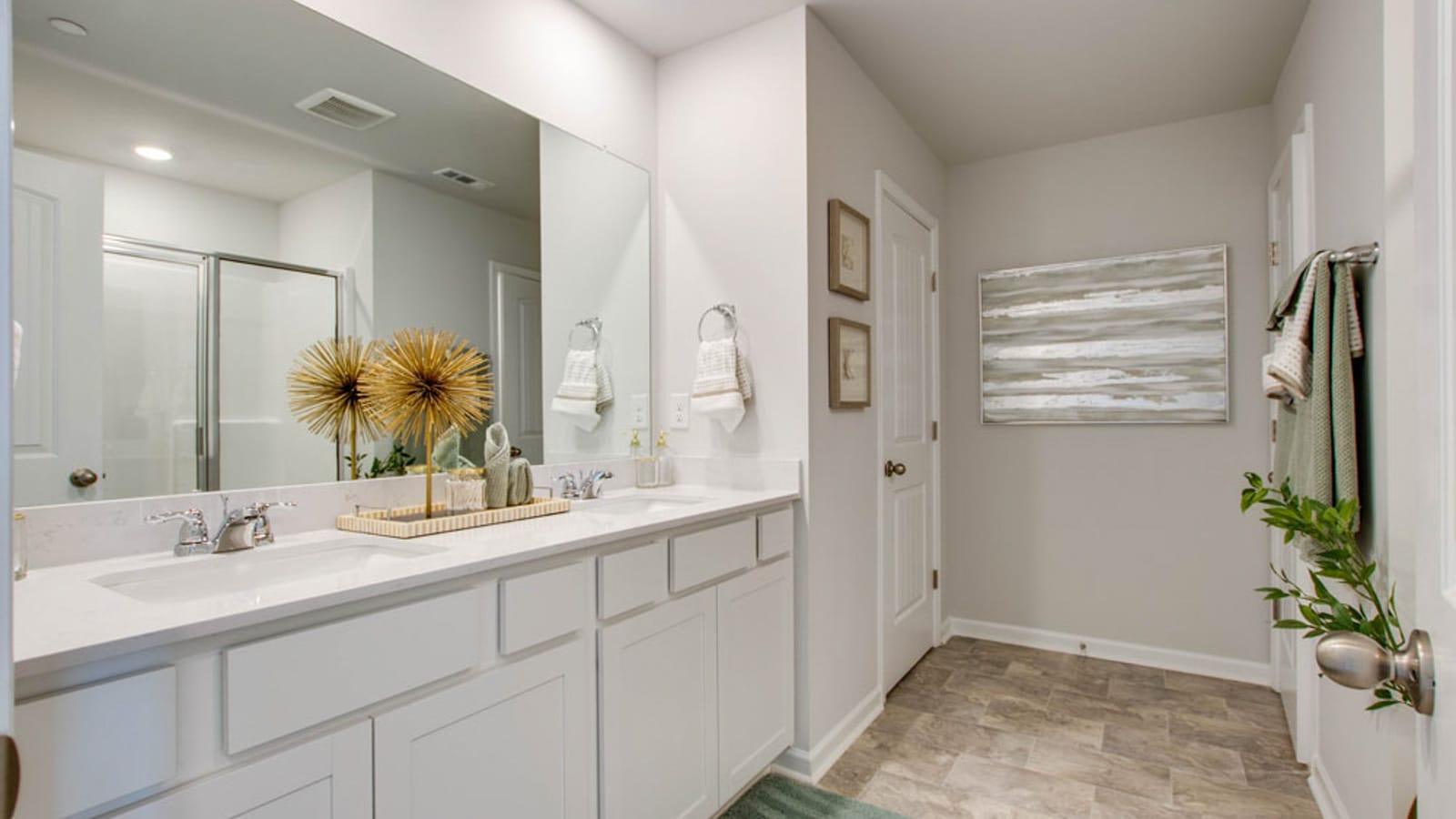 Building Photo - 646 Longtail Ln