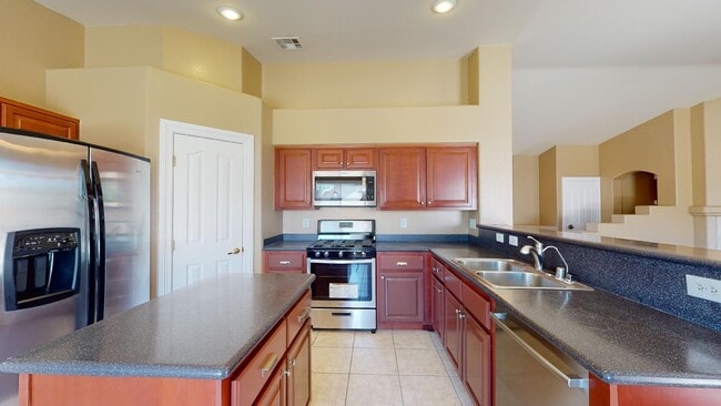 Building Photo - One Story Home Near Beautiful Mountain's Edge Community