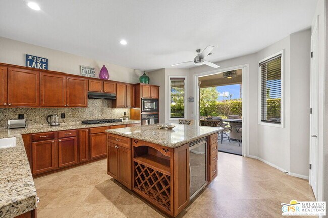 Building Photo - 78150 Calico Glen Dr