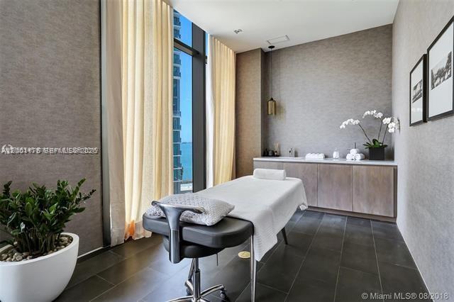 Building Photo - 650 NE 32nd St