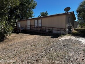 Building Photo - 385 Granada Dr
