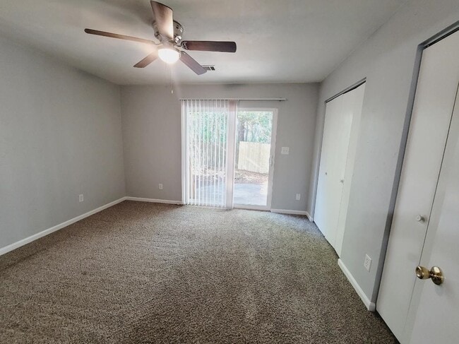 Building Photo - 1257 E Orange Ave