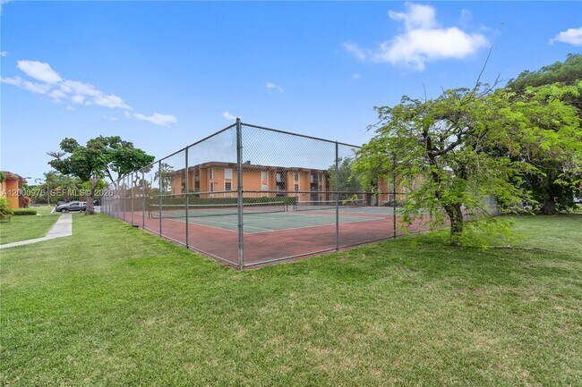 Building Photo - 9441 SW 76th St