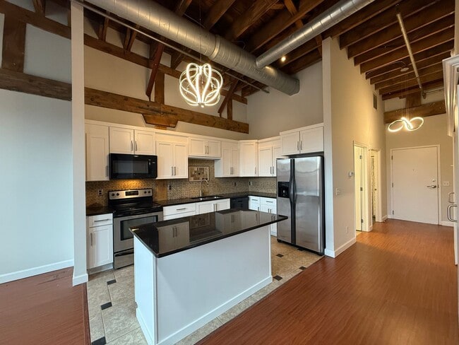 Building Photo - Bonnie Jean Flats