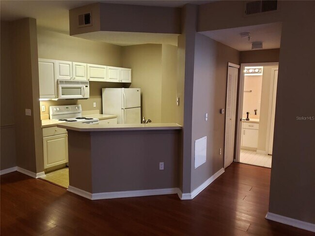 Building Photo - 5500 Metrowest Blvd