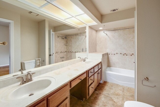 Building Photo - 8200 Neely Dr