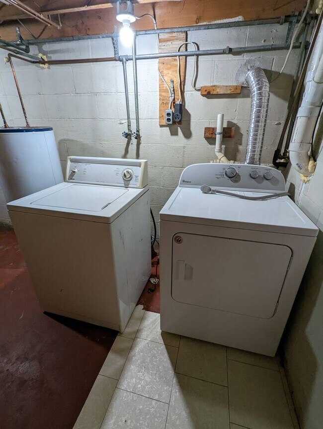 Building Photo - 359 Eagle School Rd