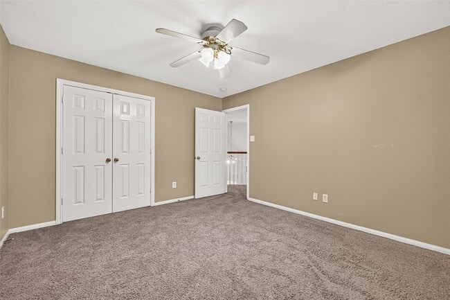 Building Photo - 2710 Five Oaks Dr