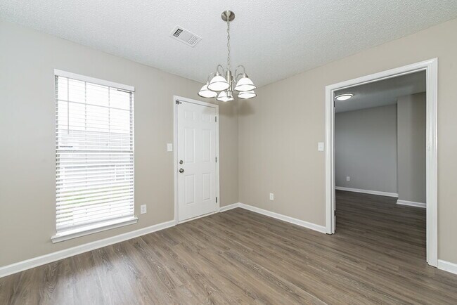 Building Photo - 6725 Biscayne