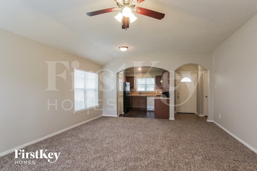 Building Photo - 21106 Wortham Oaks Dr