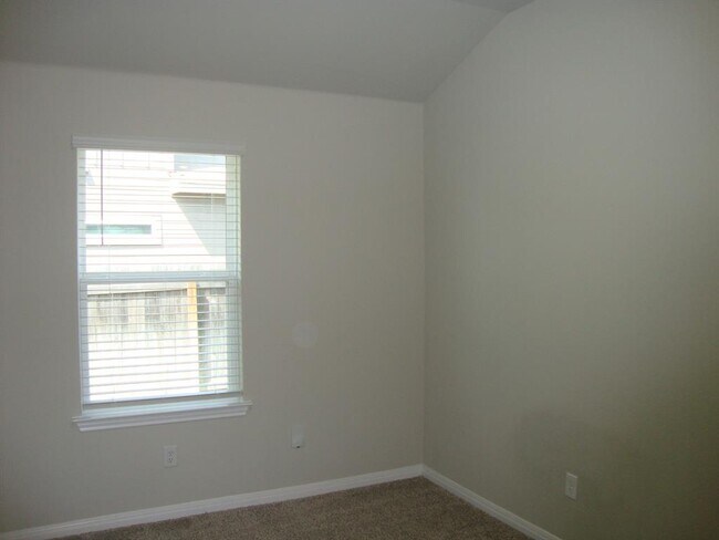 Building Photo - 2824 Smokehouse Trl