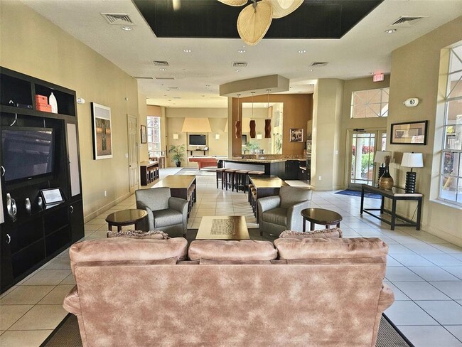 Building Photo - 5542 Metrowest Blvd