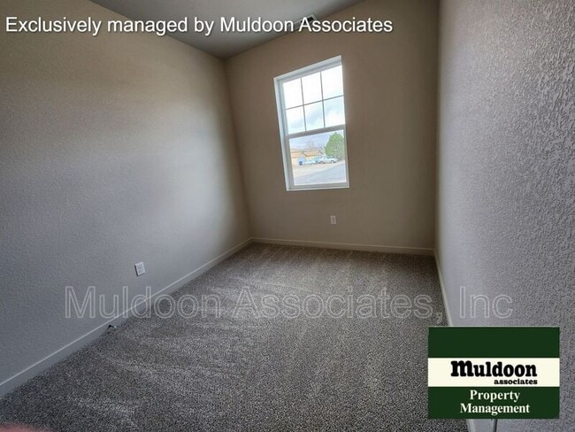 Building Photo - 898 S Harmony Dr