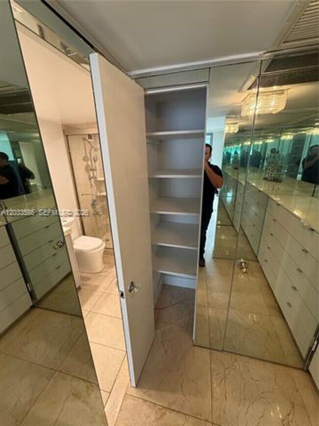 Building Photo - 5555 Collins Ave