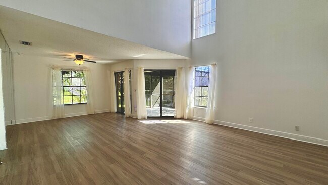 Building Photo - 1746 Harborside Cir