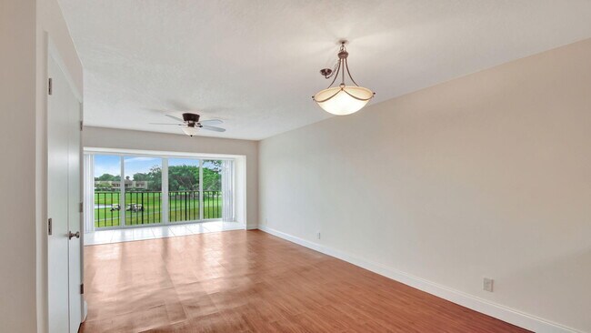 Building Photo - 4539 Luxemburg Ct