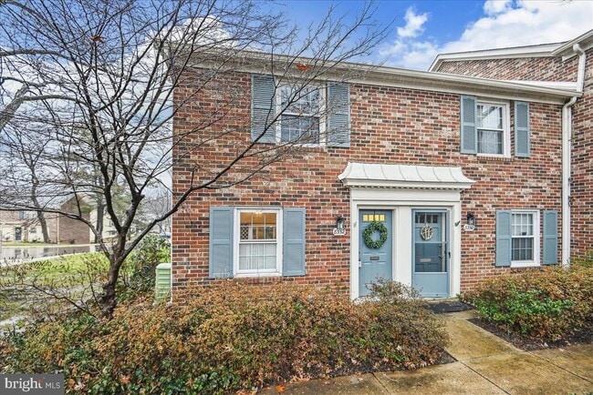 Building Photo - 8352 Forrester Blvd