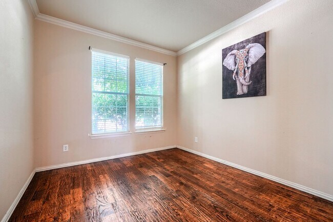 Building Photo - 5 Bedroom Home with Brand-New Carpet in Grayhawk | 3-Car Garage | Frisco ISD | Game Room