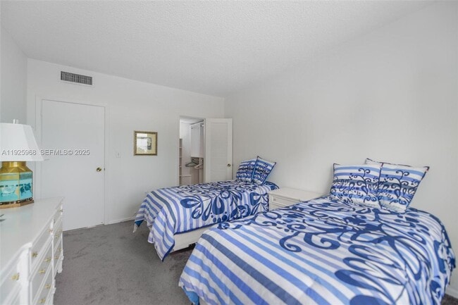 Building Photo - 1950 S Ocean Dr