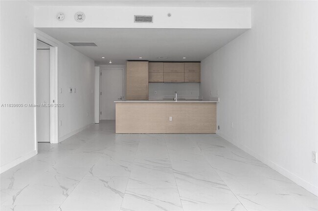 Building Photo - 1300 S Miami Ave