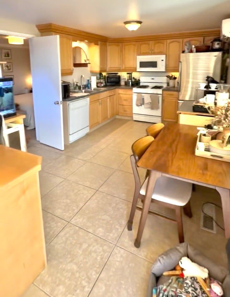 Building Photo - 10352 Cowan Heights Dr